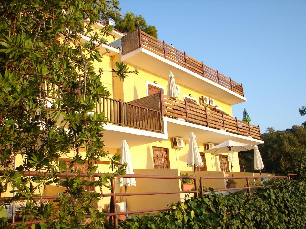 Mandaniki Apartments Vasilias  Exterior foto